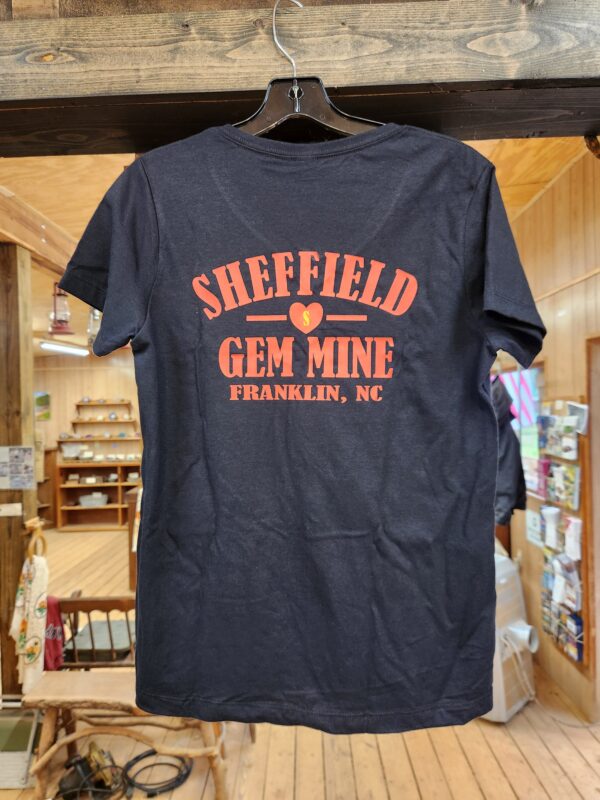 V-Neck w/Heart - Image 7